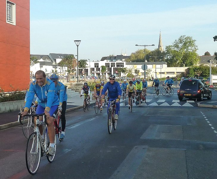 2010-10-10 09 11 Tour d_honneur.JPG